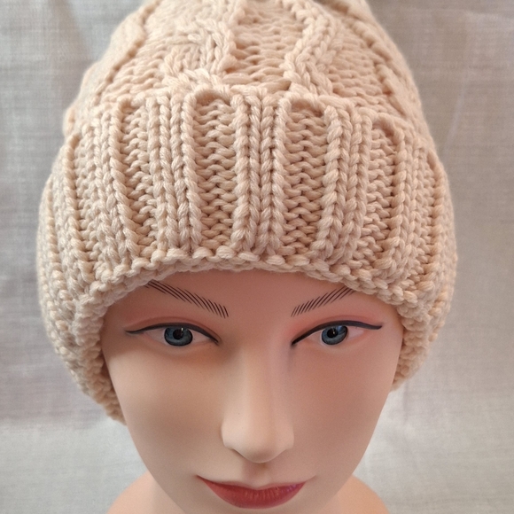 Women's  Wool Beanie Hat With Pompom Elegant Soft - Picture 15 of 16
